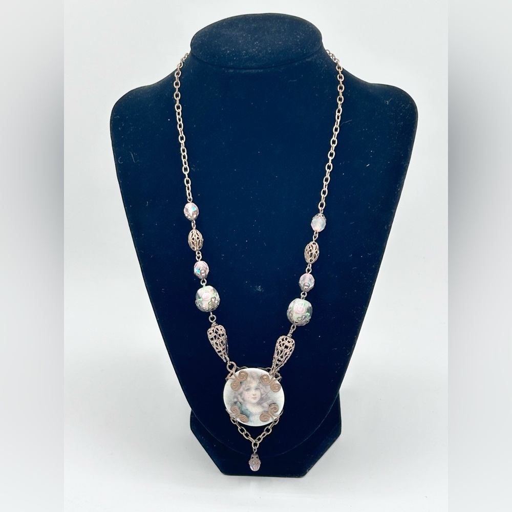 Vintage Art Nouveau Replica Glass Rose Cameo Necklace